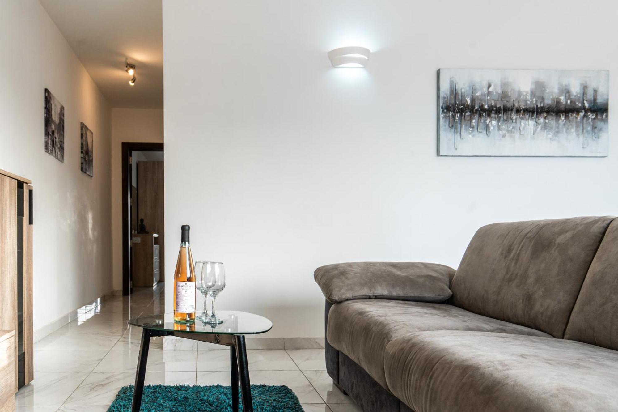 Poseidon Court Penthouse Superior Apartment St. Paul's Bay Bagian luar foto