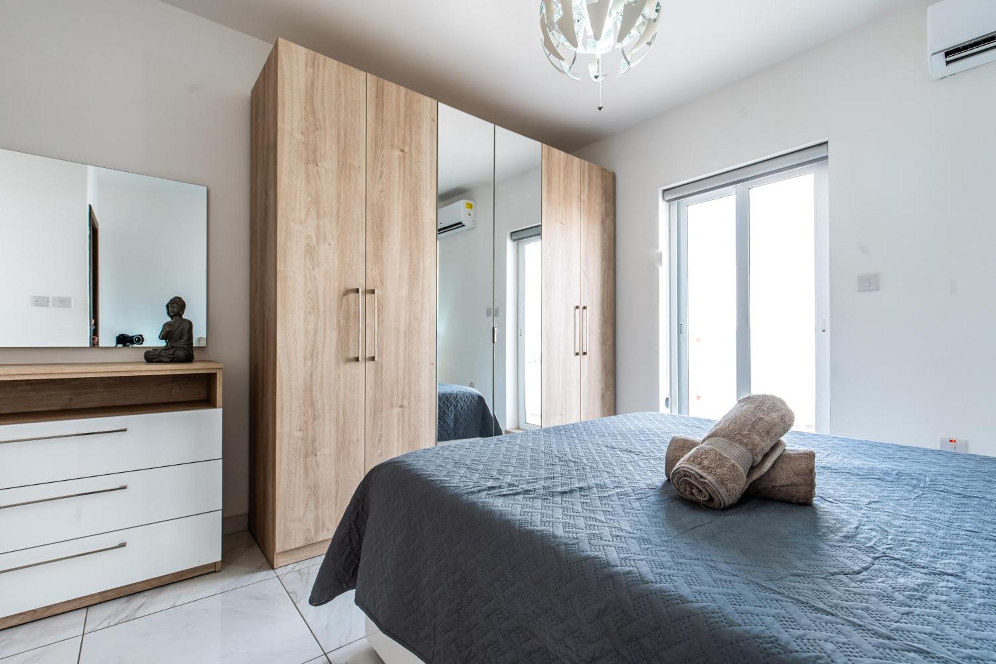 Poseidon Court Penthouse Superior Apartment St. Paul's Bay Bagian luar foto